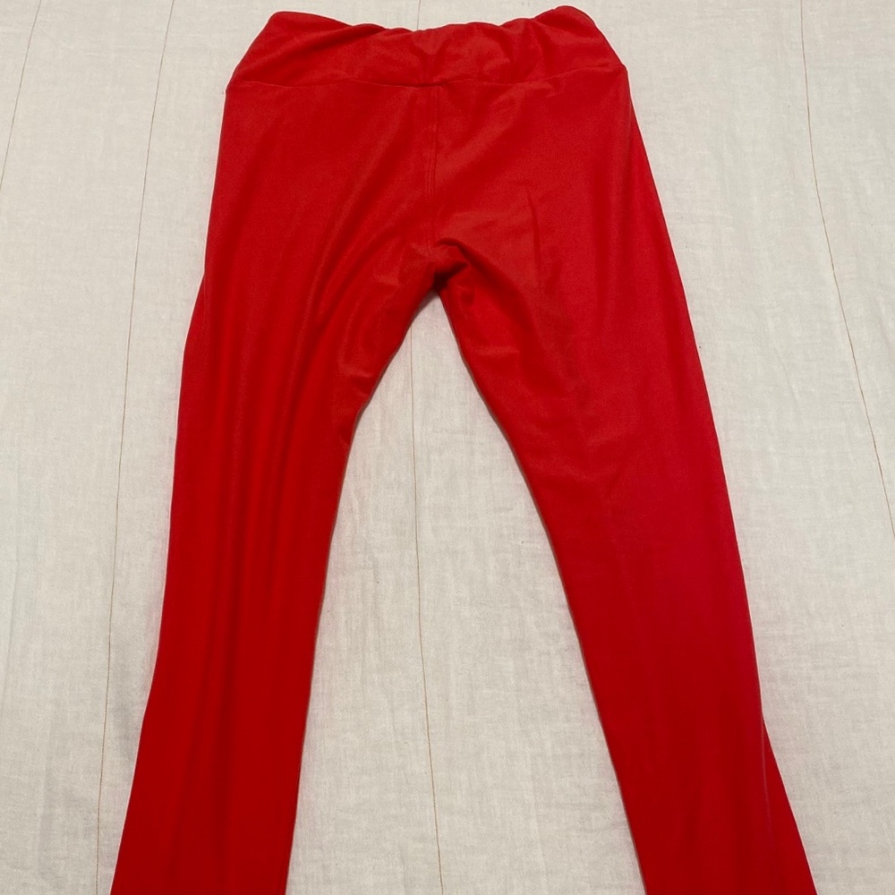 Lularoe One Size Super Soft Leggings in Coral